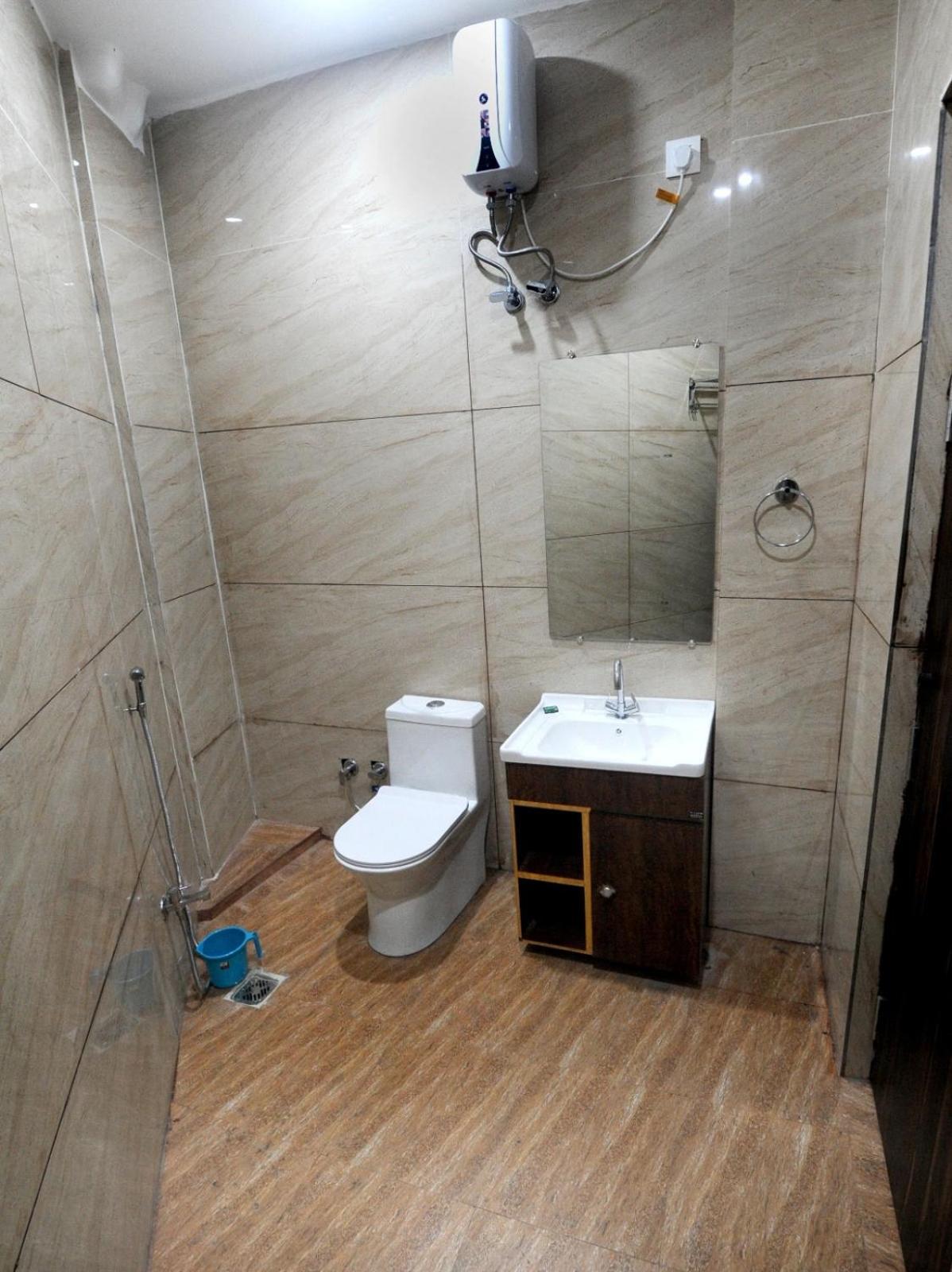 Golden Inn Allāhābād Junction מראה חיצוני תמונה